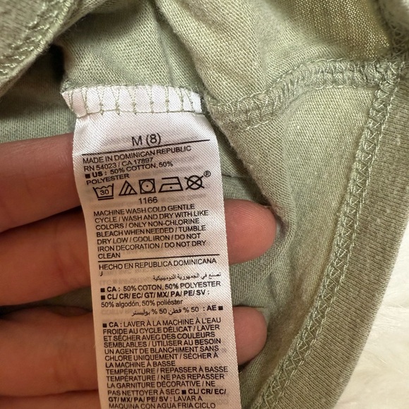 Old Navy Olive T-Shirt with Leopard Heart - Picture 3 of 3